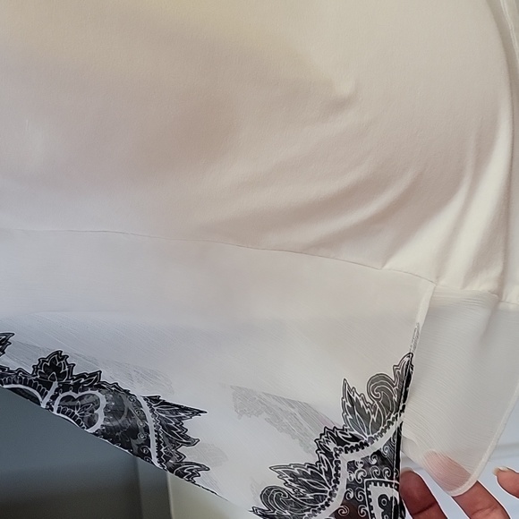 NY&Co Sleeveless top with overlay - Picture 7 of 9